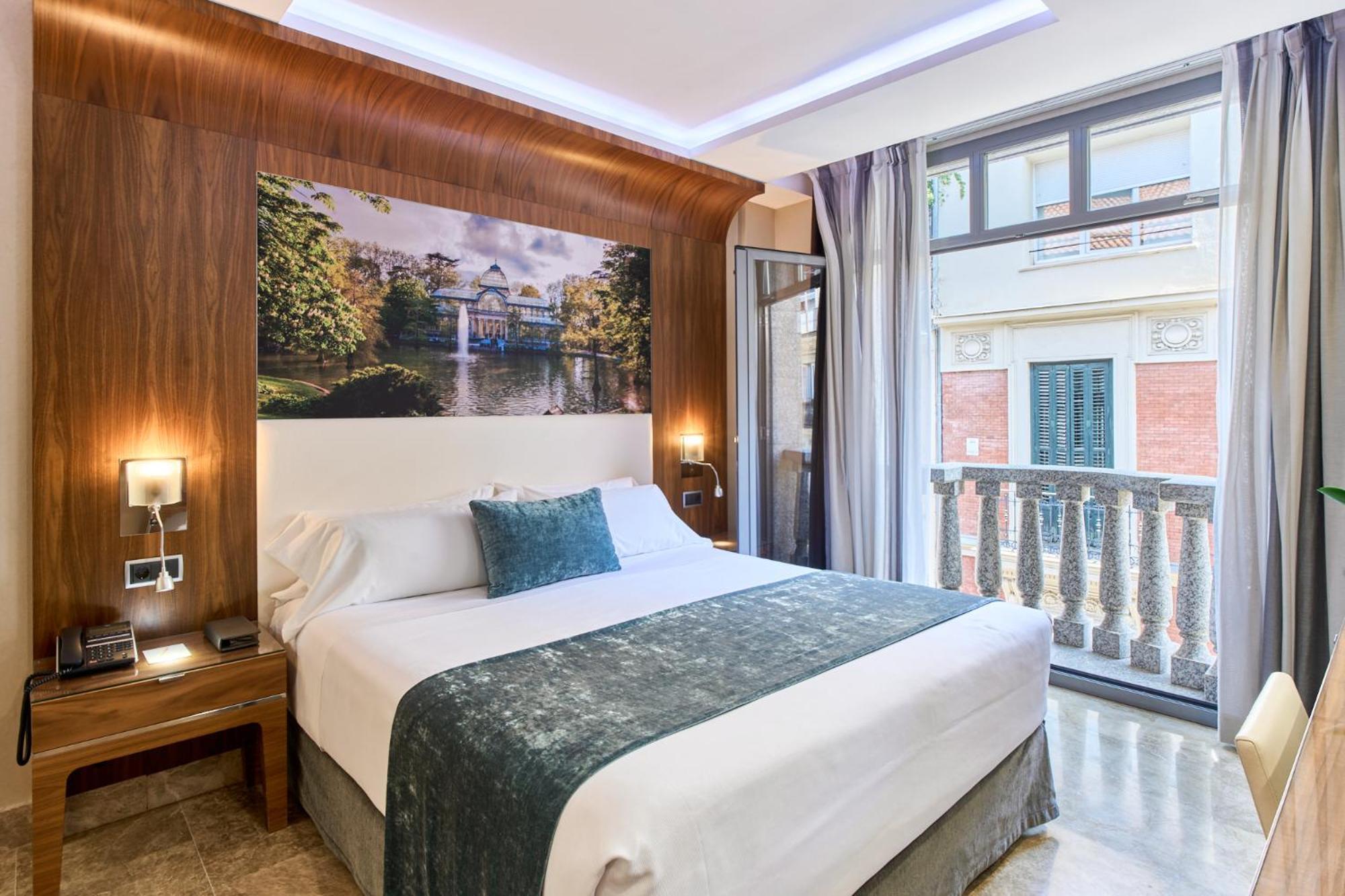 Vp Jardin De Recoletos Hotel Madrid Bagian luar foto